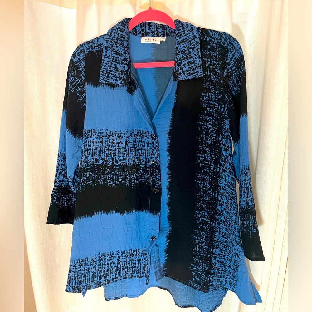 Habitat A-Line Blue and Black Abstract Design Button up Tunic Top Lagenlook - Picture 1 of 5
